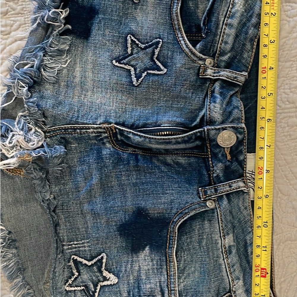 💢SOLD💢 Harmony + Havoc Star Embellished Blue Denim Jeans